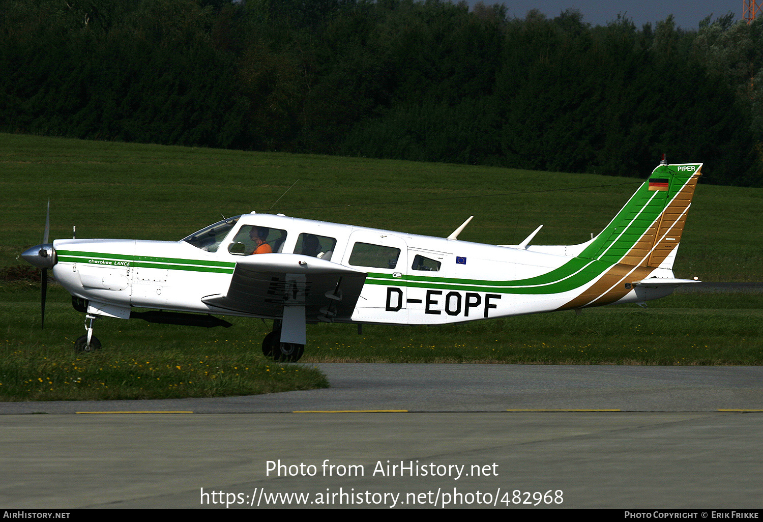 Aircraft Photo of D-EOPF | Piper PA-32R-300 Cherokee Lance | AirHistory.net #482968