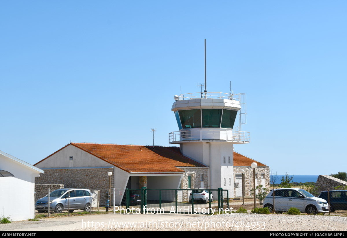 Airport photo of Lošinj (LDLO / LSZ) in Croatia | AirHistory.net #484953