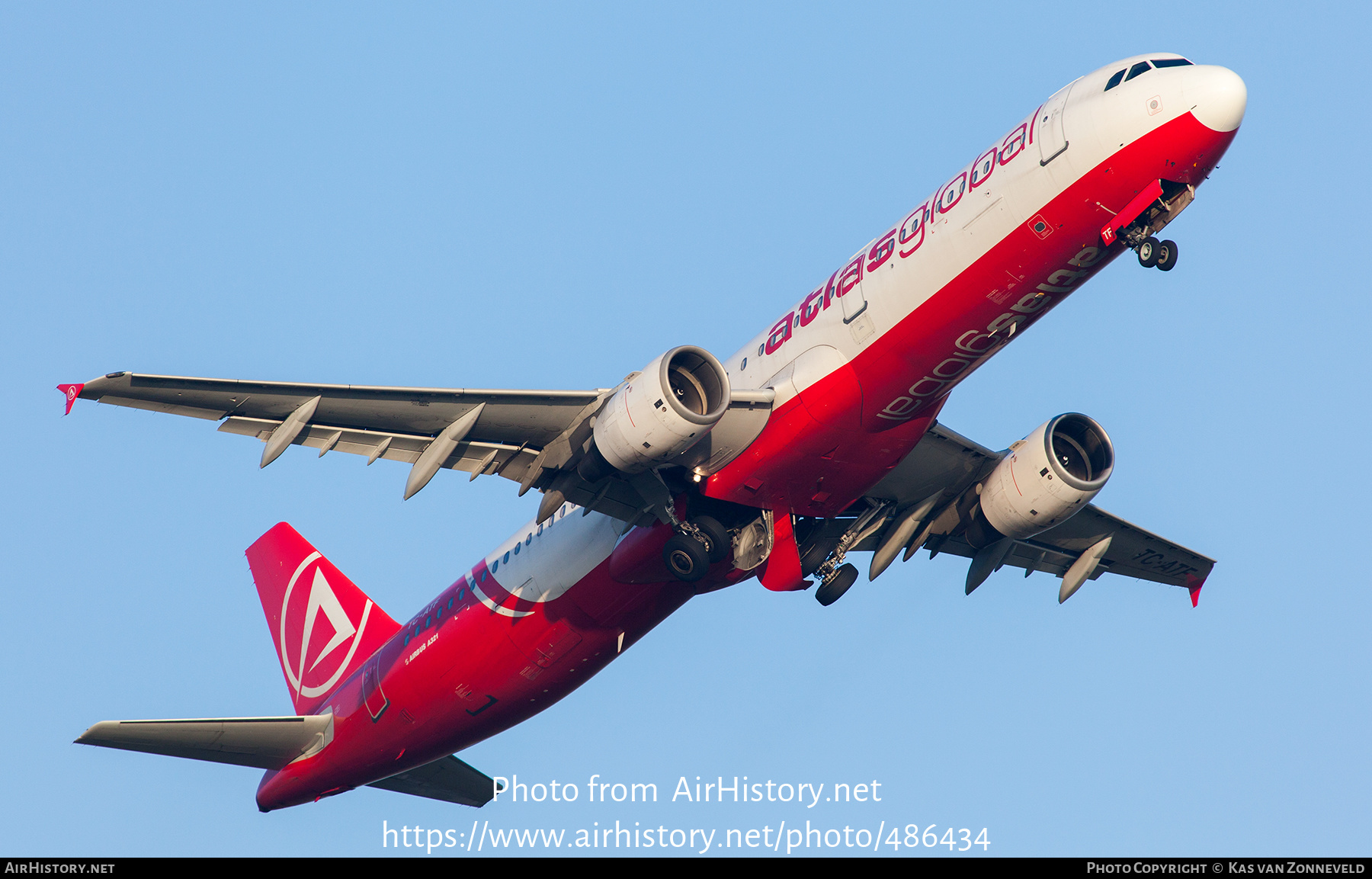 Aircraft Photo of TC-ATF | Airbus A321-211 | AtlasGlobal Airlines | AirHistory.net #486434