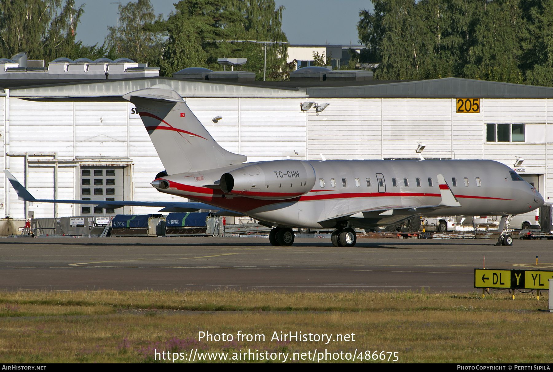 Aircraft Photo of TC-CHN | Bombardier Global Express (BD-700-1A10) | AirHistory.net #486675