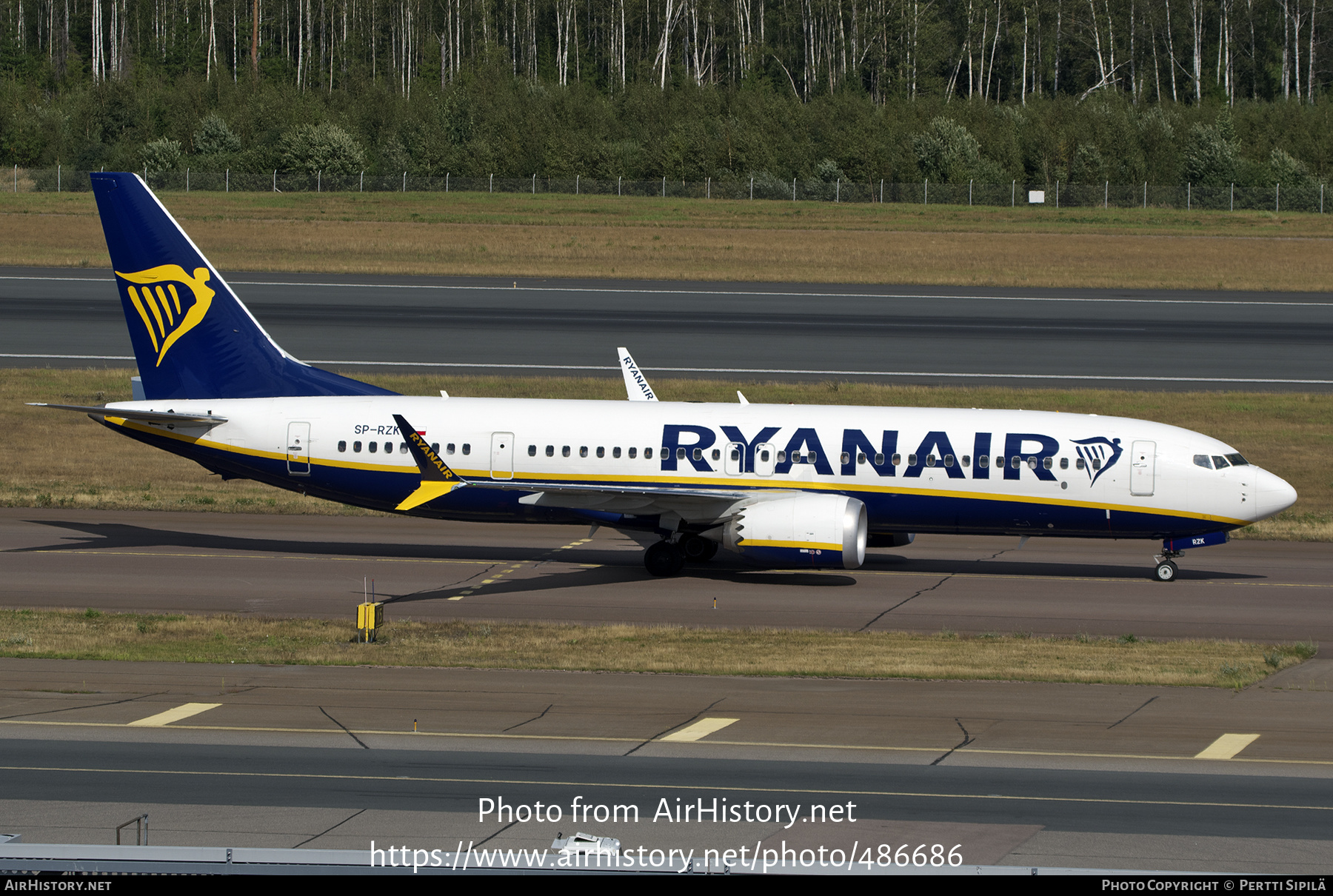 Aircraft Photo of SP-RZK | Boeing 737-8200 Max 200 | Ryanair | AirHistory.net #486686