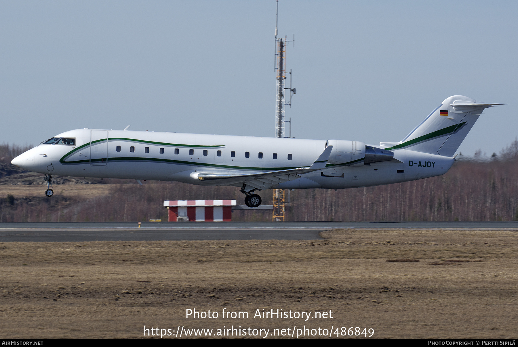 Aircraft Photo of D-AJOY | Bombardier Challenger 850 (CRJ-200SE/CL-600-2B19) | AirHistory.net #486849