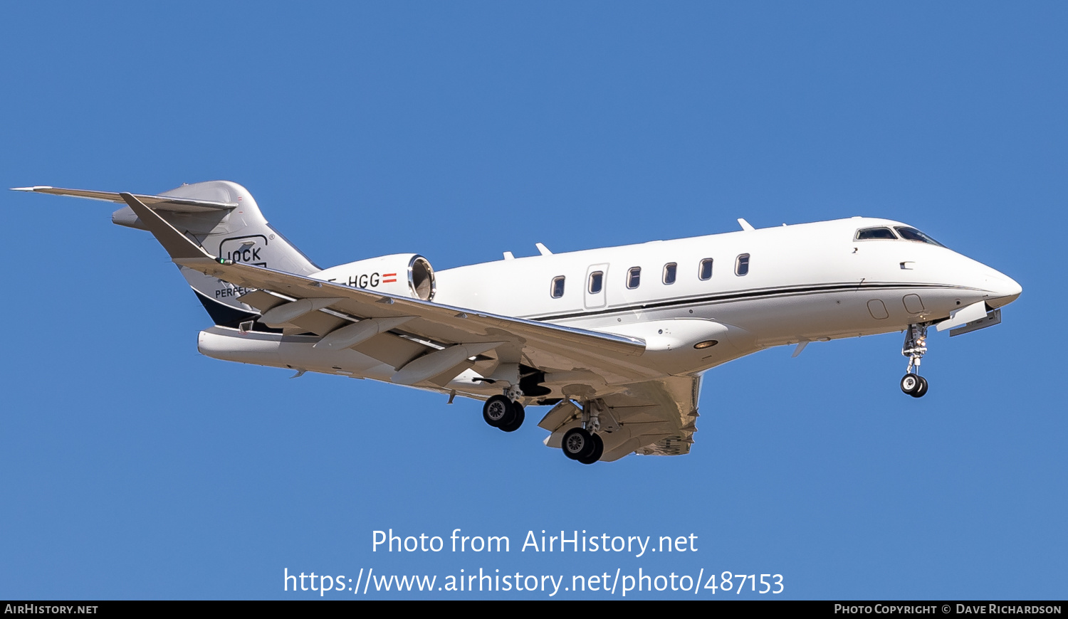 Aircraft Photo of OE-HGG | Bombardier Challenger 350 (BD-100-1A10) | Glock Aviation | AirHistory.net #487153