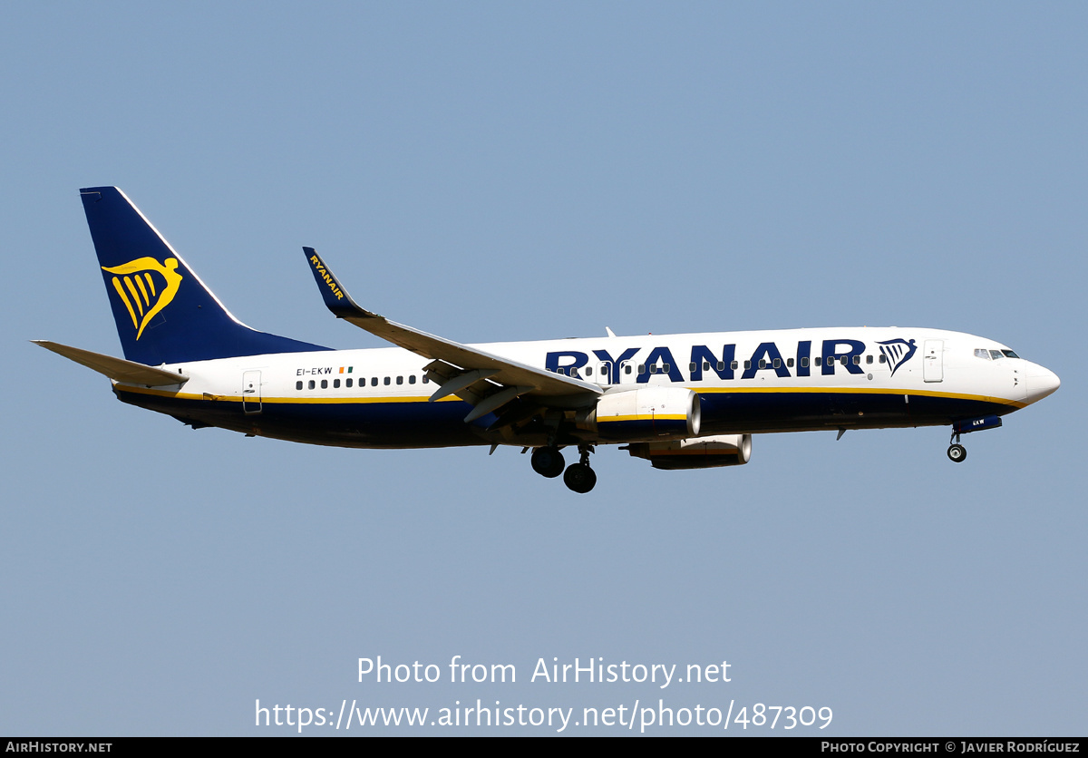 Aircraft Photo of EI-EKW | Boeing 737-8AS | Ryanair | AirHistory.net #487309