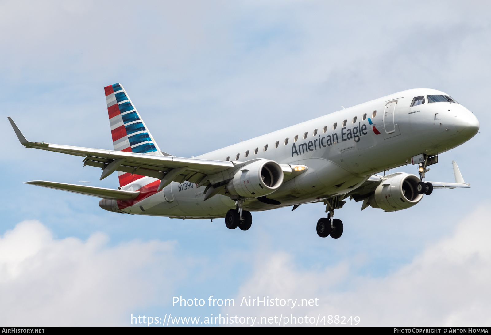 Aircraft Photo of N113HQ | Embraer 175LR (ERJ-170-200LR) | American Eagle | AirHistory.net #488249