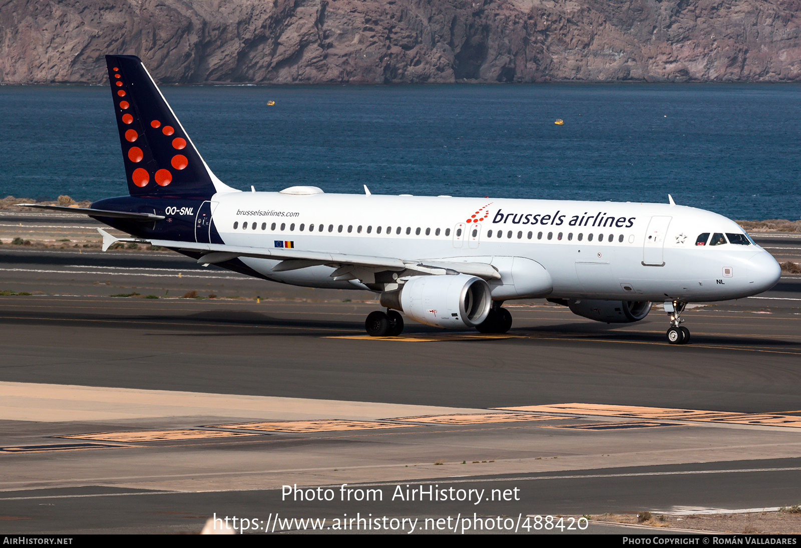 Aircraft Photo of OO-SNL | Airbus A320-214 | Brussels Airlines | AirHistory.net #488420