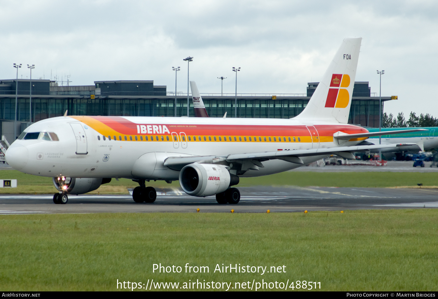 Aircraft Photo of EC-FDA | Airbus A320-211 | Iberia | AirHistory.net #488511