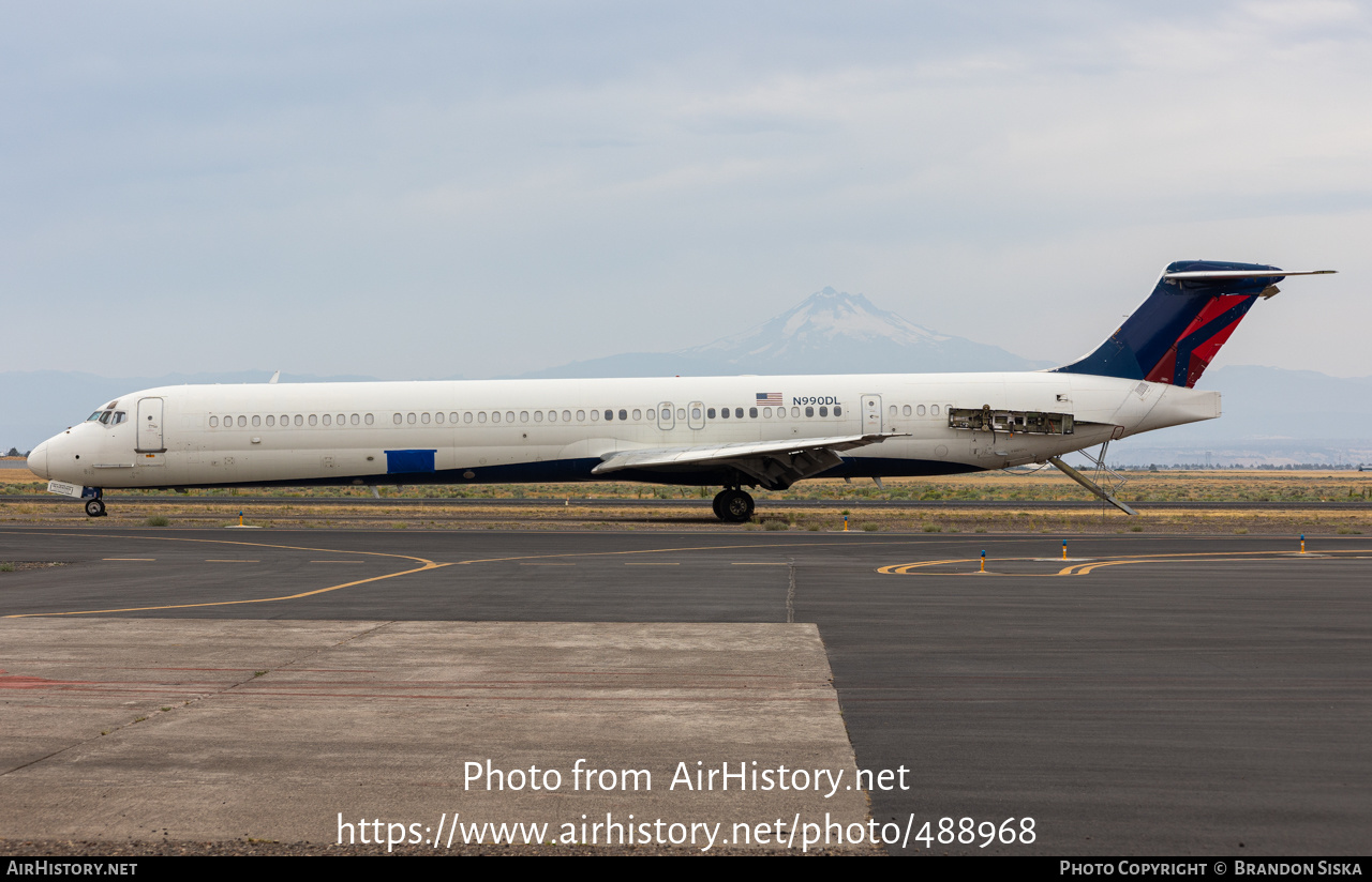 Aircraft Photo of N990DL | McDonnell Douglas MD-88 | Erickson Aero Tanker | AirHistory.net #488968