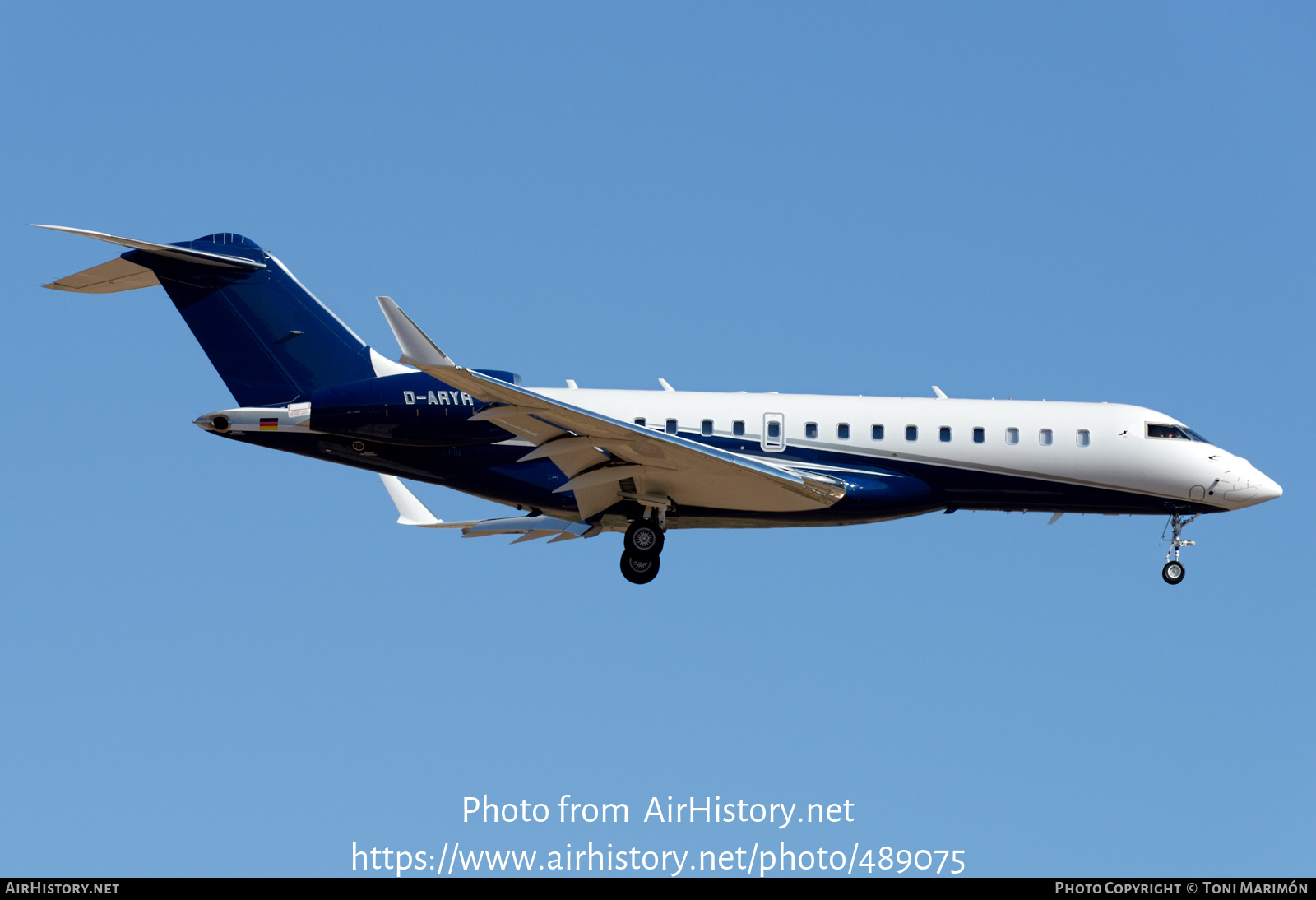 Aircraft Photo of D-ARYR | Bombardier Global Express XRS (BD-700-1A10) | AirHistory.net #489075