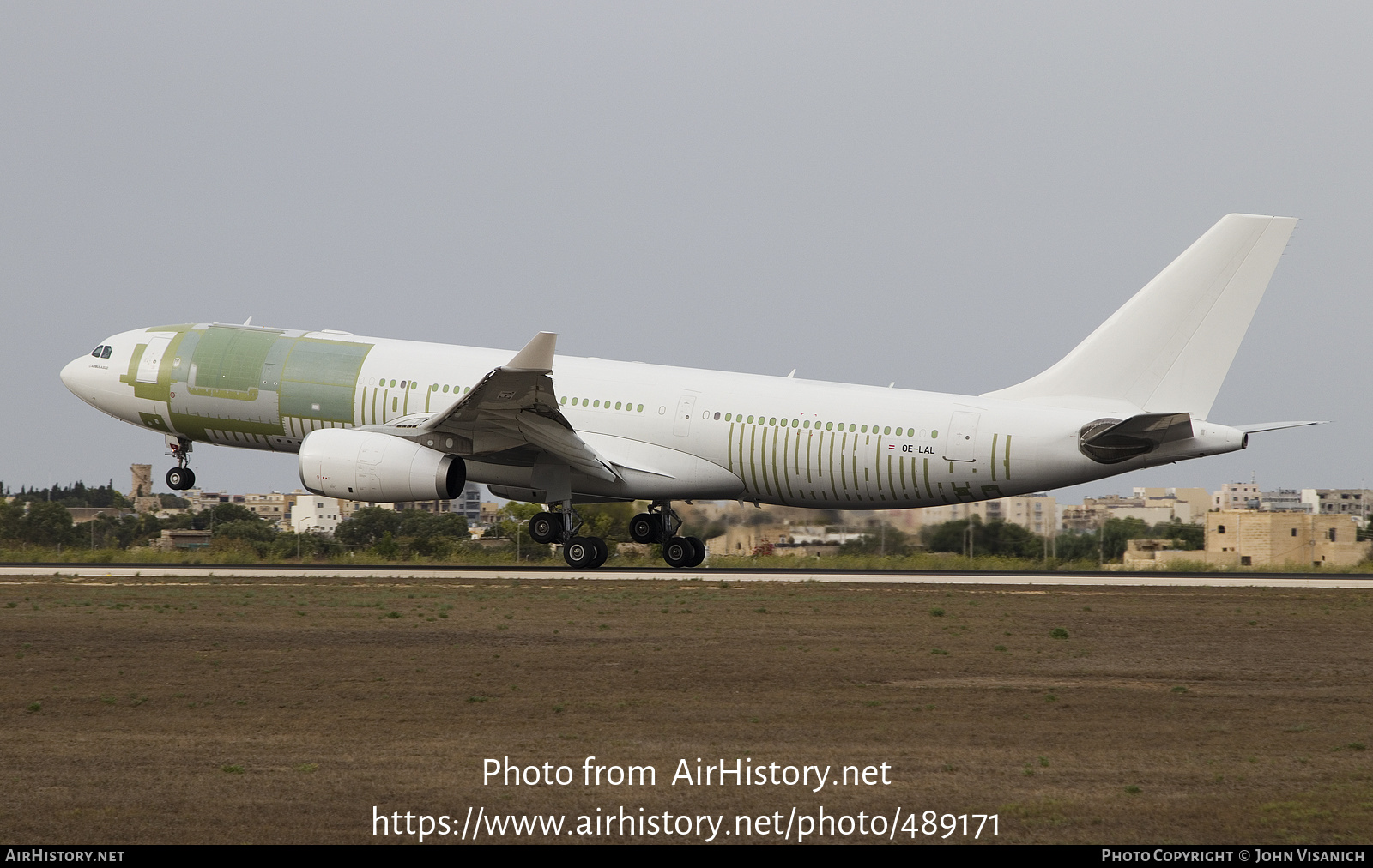 Aircraft Photo of OE-LAL | Airbus A330-243/P2F | AirHistory.net #489171