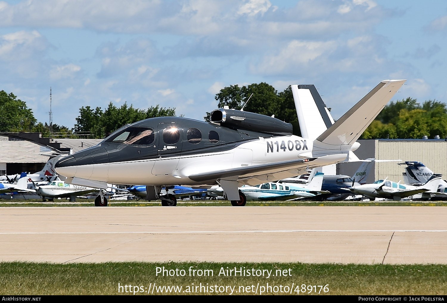 Aircraft Photo of N1408X | Cirrus SF-50 Vision | AirHistory.net #489176