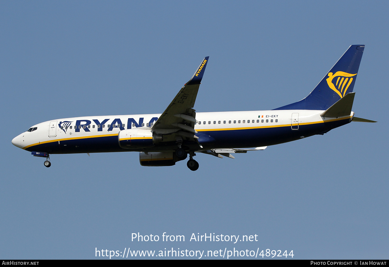 Aircraft Photo of EI-EKY | Boeing 737-8AS | Ryanair | AirHistory.net #489244