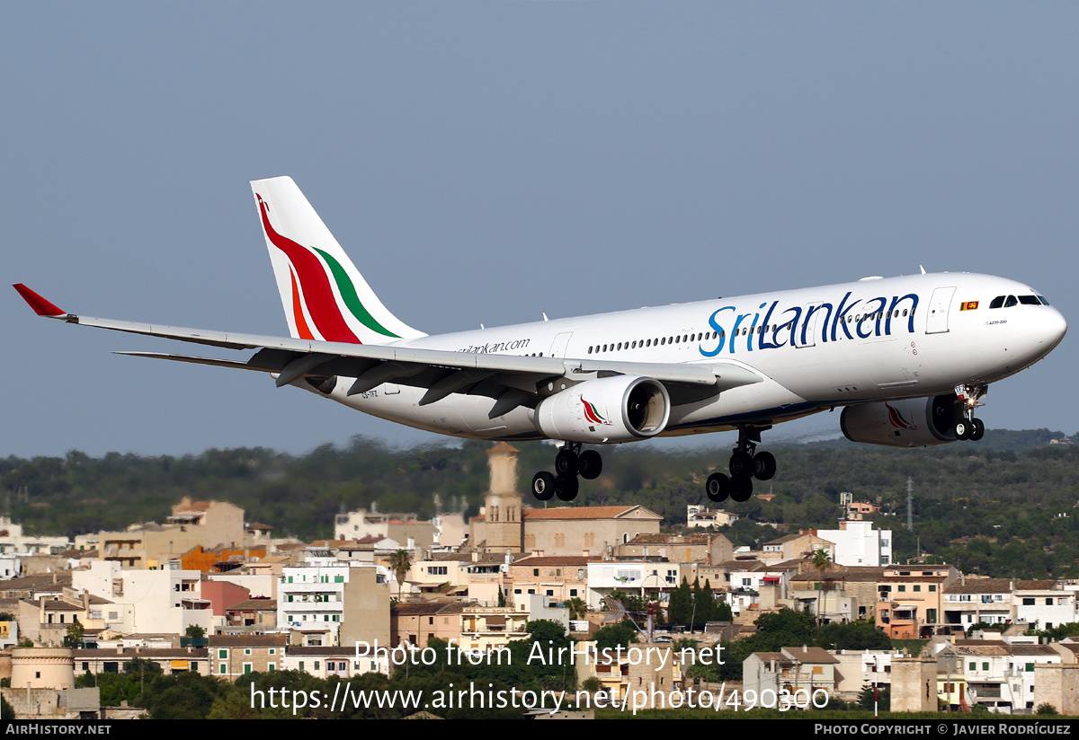 Aircraft Photo of CS-TFZ | Airbus A330-243 | SriLankan Airlines | AirHistory.net #490300