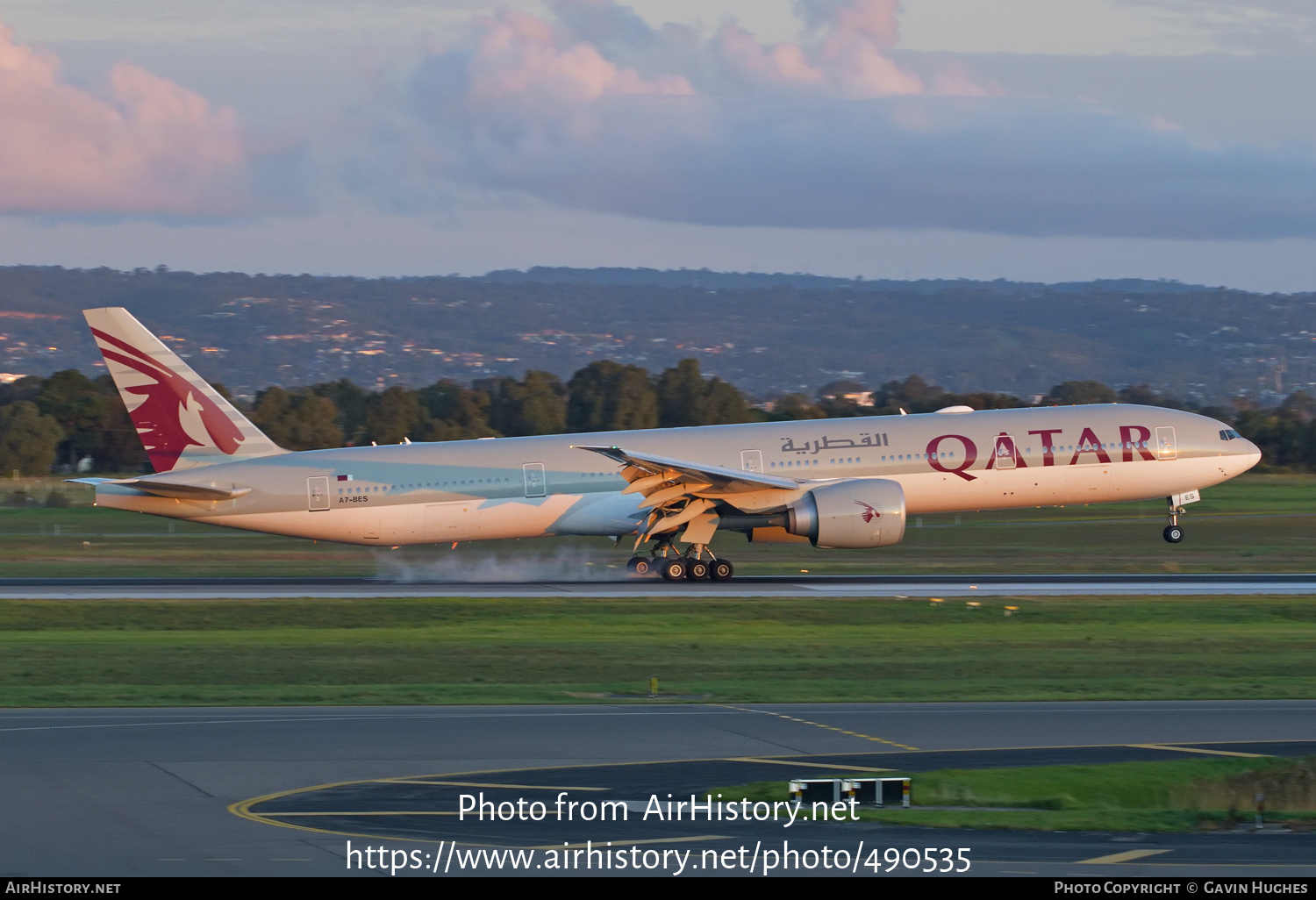 Aircraft Photo of A7-BES | Boeing 777-300/ER | Qatar Airways | AirHistory.net #490535