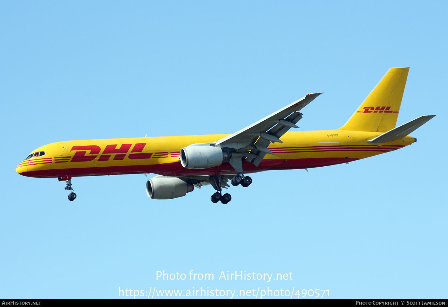 Aircraft Photo of G-BIKP | Boeing 757-236/SF | DHL International | AirHistory.net #490571