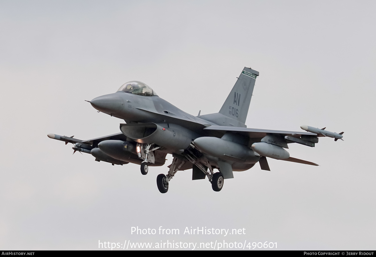 Aircraft Photo of 89-2016 / AF89-016 | General Dynamics F-16CM Fighting Falcon | USA - Air Force | AirHistory.net #490601