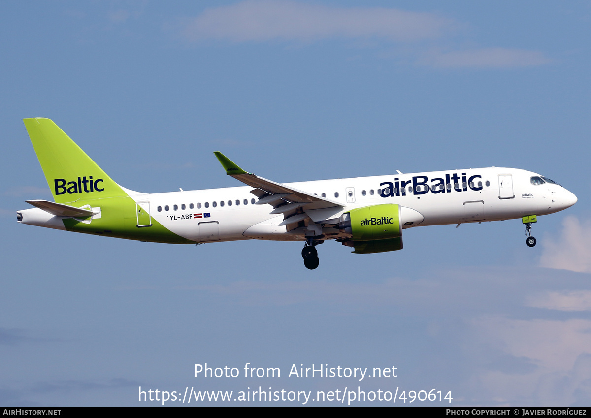 Aircraft Photo of YL-ABF | Airbus A220-371 (BD-500-1A11) | AirBaltic | AirHistory.net #490614