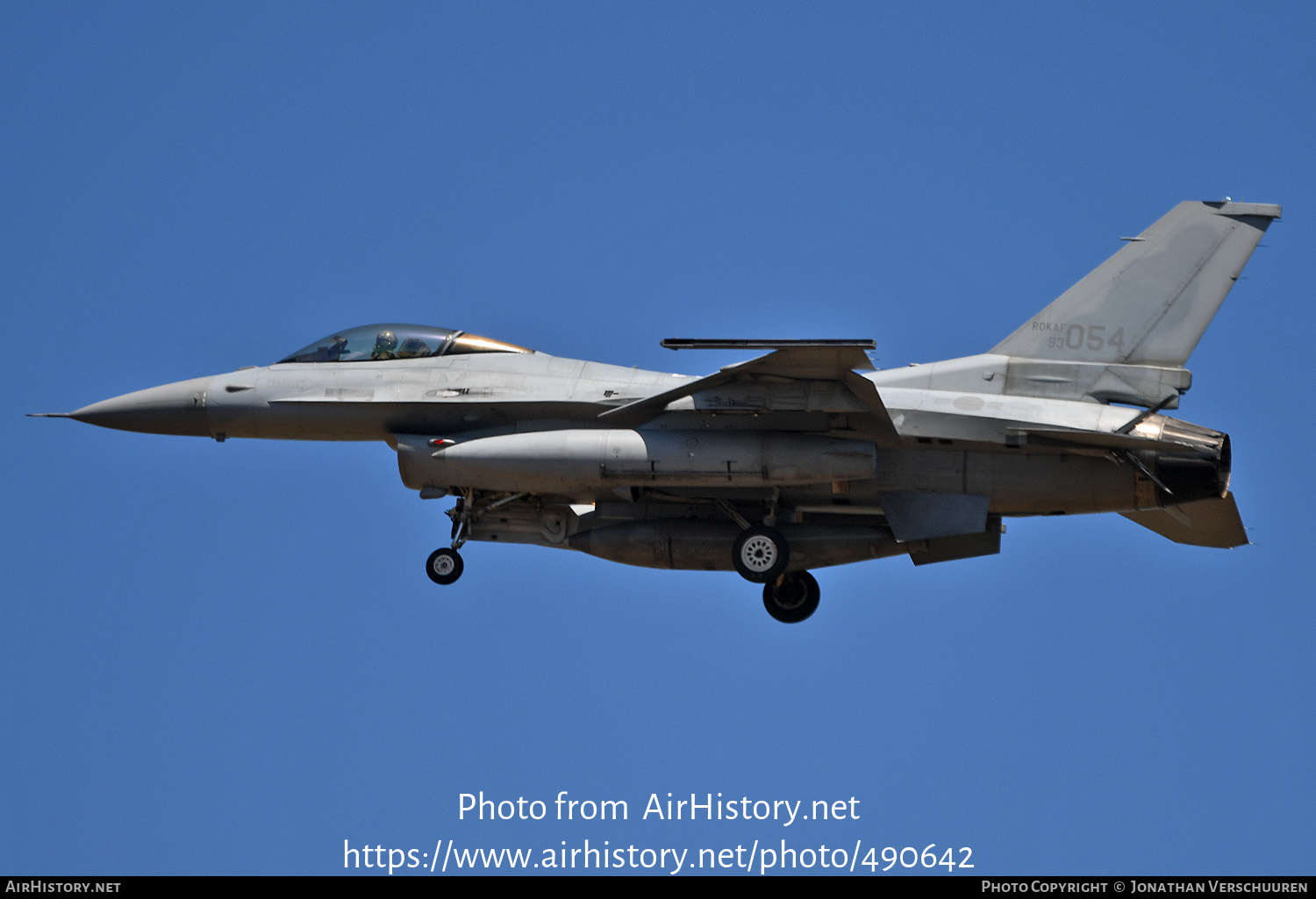 Aircraft Photo of 93-054 / ROKAF93-054 | Lockheed Martin KF-16C Fighting Falcon | South Korea - Air Force | AirHistory.net #490642