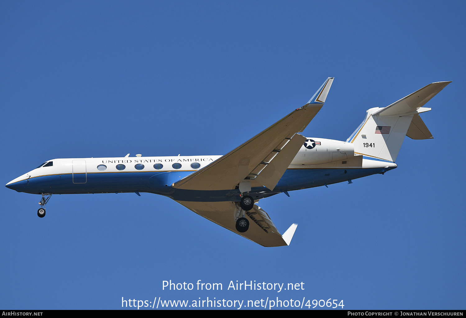 Aircraft Photo of 20-1941 / 1941 | Gulfstream Aerospace C-37B Gulfstream G550 (G-V-SP) | USA - Air Force | AirHistory.net #490654