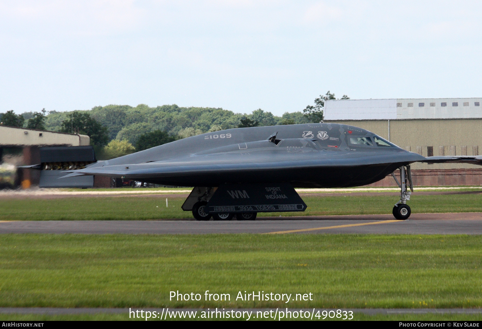 Aircraft Photo of 82-1069 | Northrop Grumman B-2A Spirit | USA - Air Force | AirHistory.net #490833