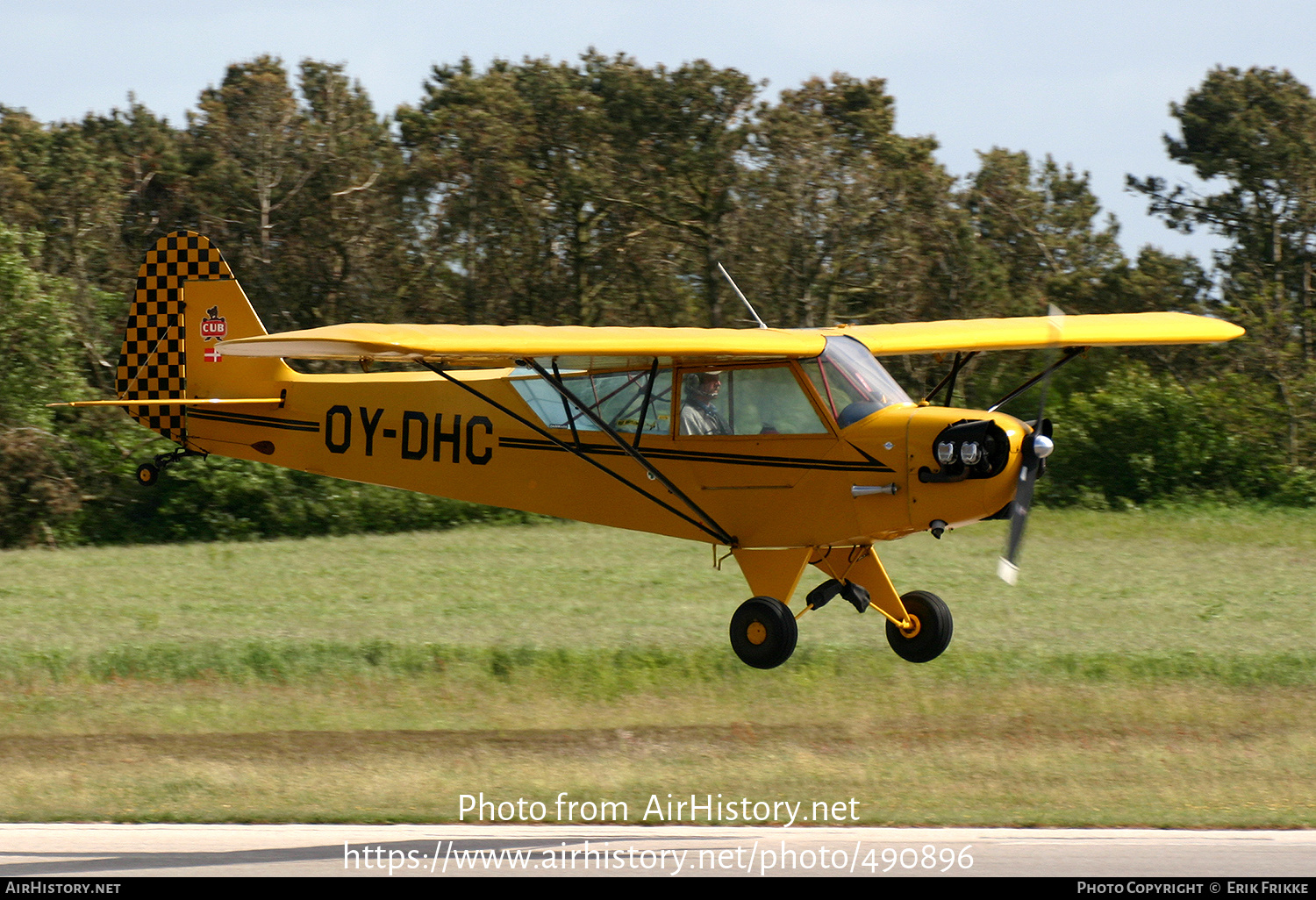 Aircraft Photo of OY-DHC | Piper L-4J Grasshopper (J-3C-65D) | AirHistory.net #490896