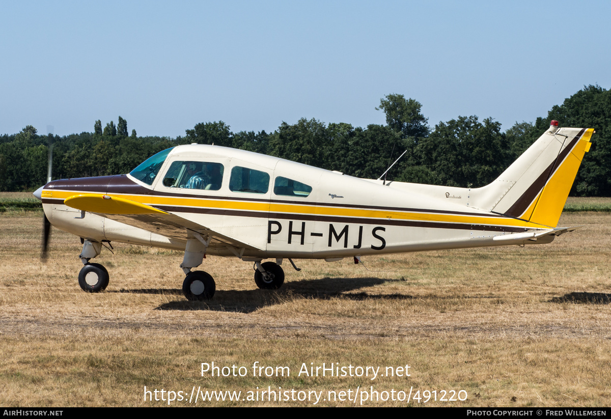 Aircraft Photo of PH-MJS | Beech A23A Musketeer Custom III | AirHistory.net #491220