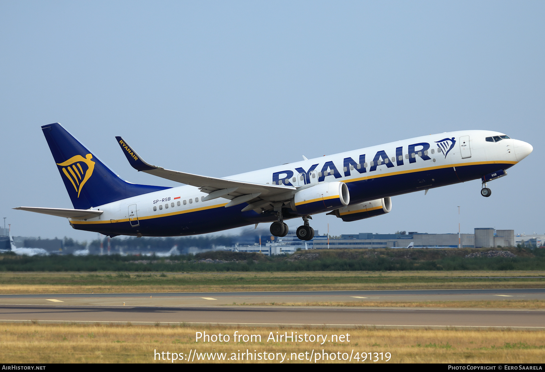 Aircraft Photo of SP-RSB | Boeing 737-800 | Ryanair | AirHistory.net #491319