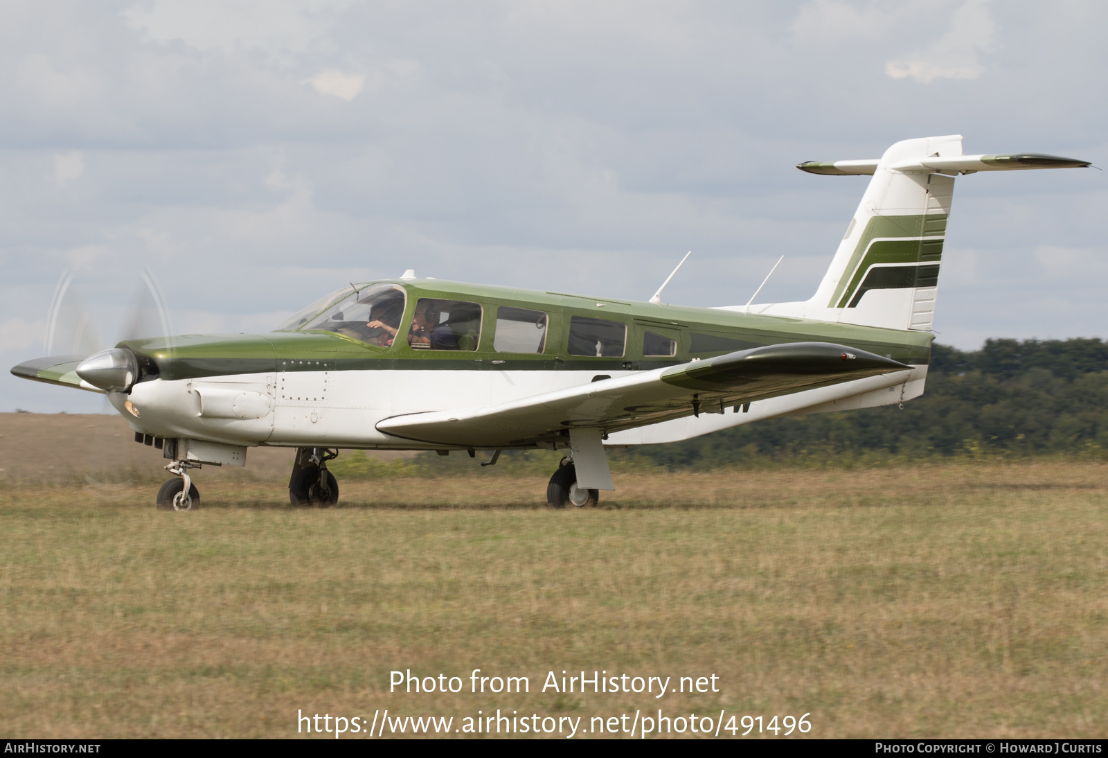 Aircraft Photo of G-OJCW | Piper PA-32RT-300 Lance II | AirHistory.net #491496