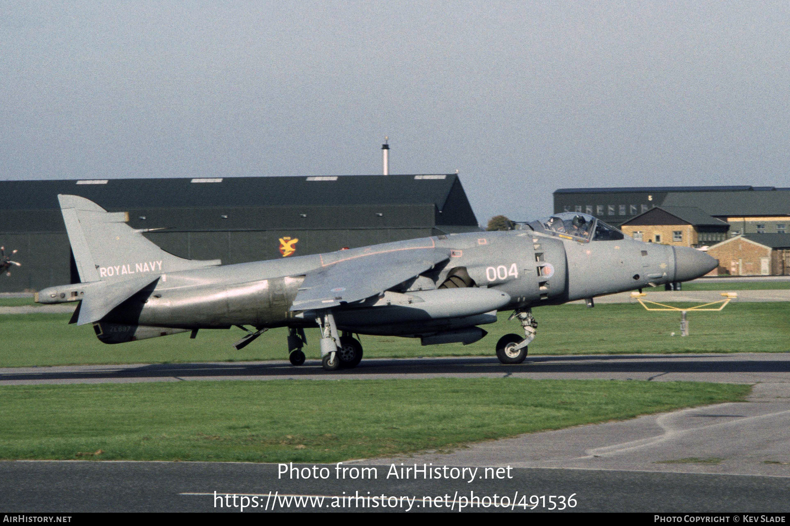 Aircraft Photo of ZE697 | British Aerospace Sea Harrier FA2 | UK - Navy | AirHistory.net #491536