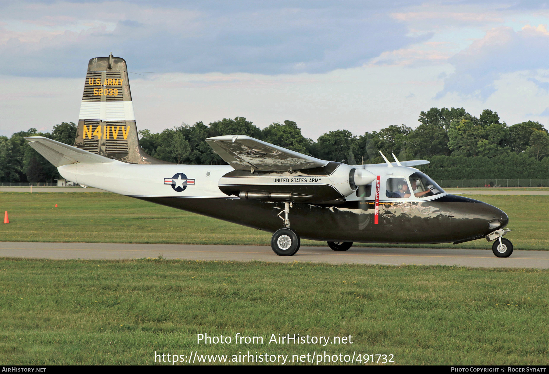 Aircraft Photo of N411VV / 52039 | Aero 520 Commander | USA - Army | AirHistory.net #491732