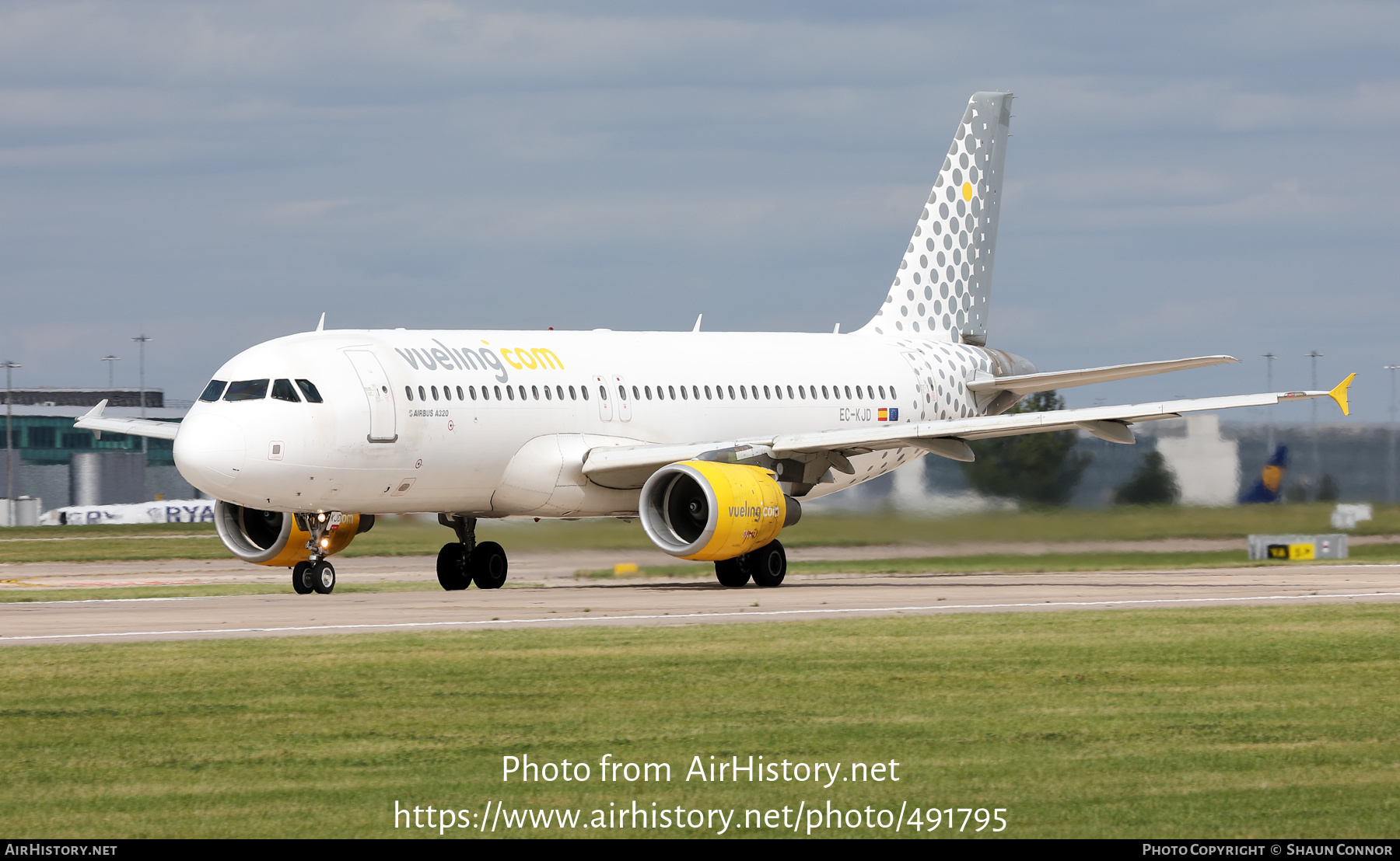 Aircraft Photo of EC-KJD | Airbus A320-216 | Vueling Airlines | AirHistory.net #491795