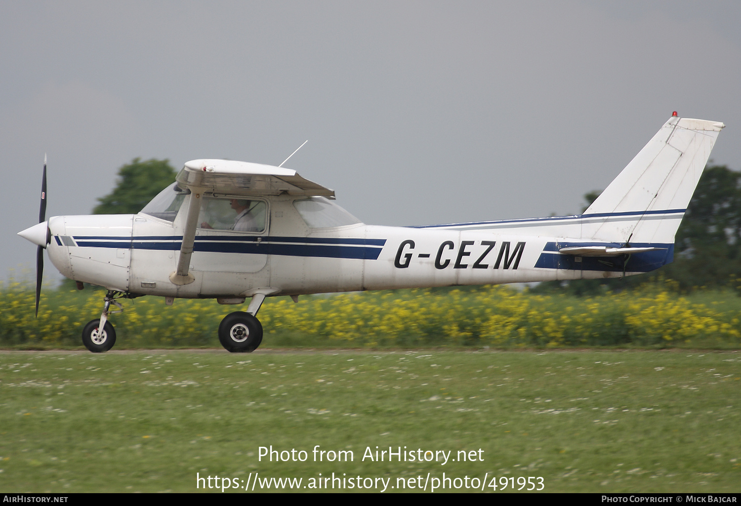 Aircraft Photo of G-CEZM | Cessna 152 | AirHistory.net #491953