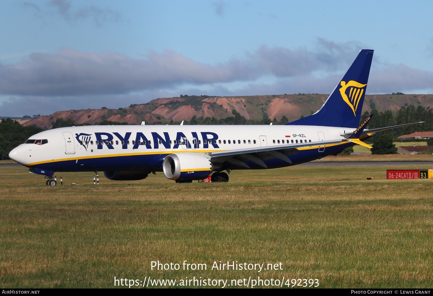 Aircraft Photo of SP-RZL | Boeing 737-8200 Max 200 | Ryanair | AirHistory.net #492393