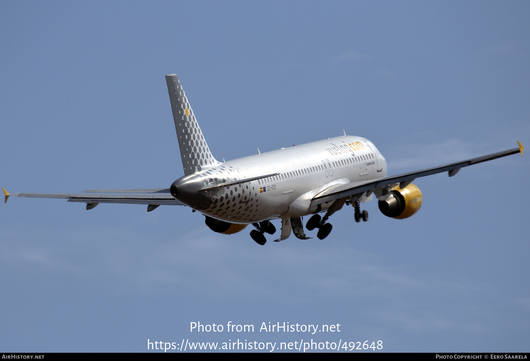 Aircraft Photo of EC-KDX | Airbus A320-216 | Vueling Airlines | AirHistory.net #492648