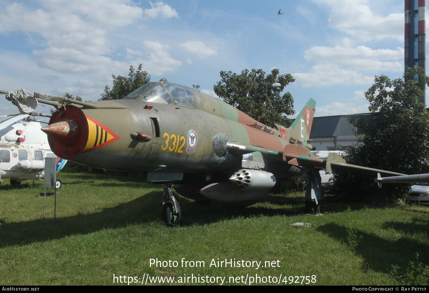 Aircraft Photo of 3312 | Sukhoi Su-22M4 | Slovakia - Air Force | AirHistory.net #492758