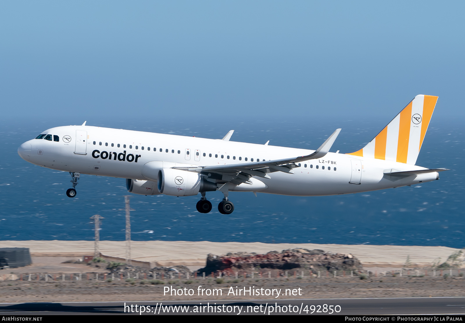 Aircraft Photo of LZ-FBK | Airbus A320-214 | Condor Flugdienst | AirHistory.net #492850