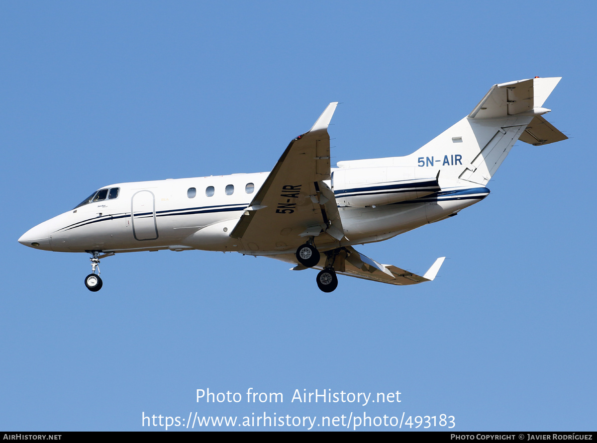 Aircraft Photo of 5N-AIR | Hawker Beechcraft 900XP | AirHistory.net #493183