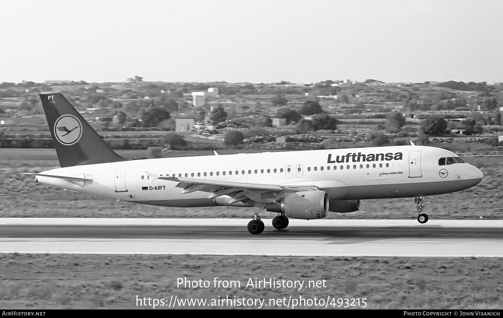 aircraft-photo-of-d-aipt-airbus-a320-211-lufthansa-airhistory