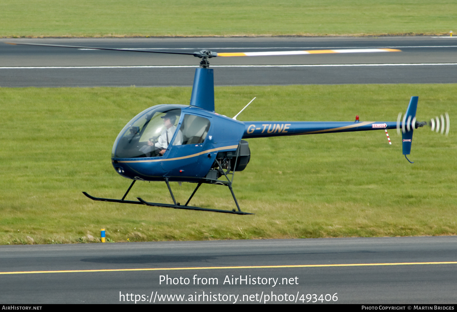 Aircraft Photo of G-TUNE | Robinson R-22B Beta | AirHistory.net #493406