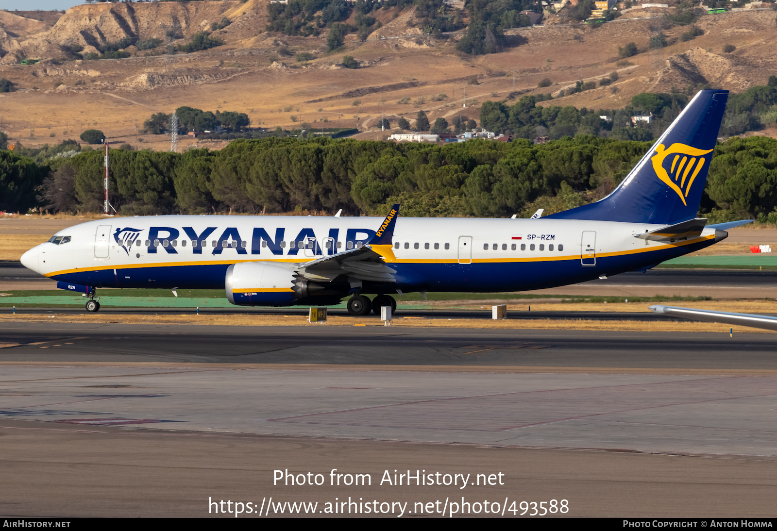 Aircraft Photo of SP-RZM | Boeing 737-8200 Max 200 | Ryanair | AirHistory.net #493588