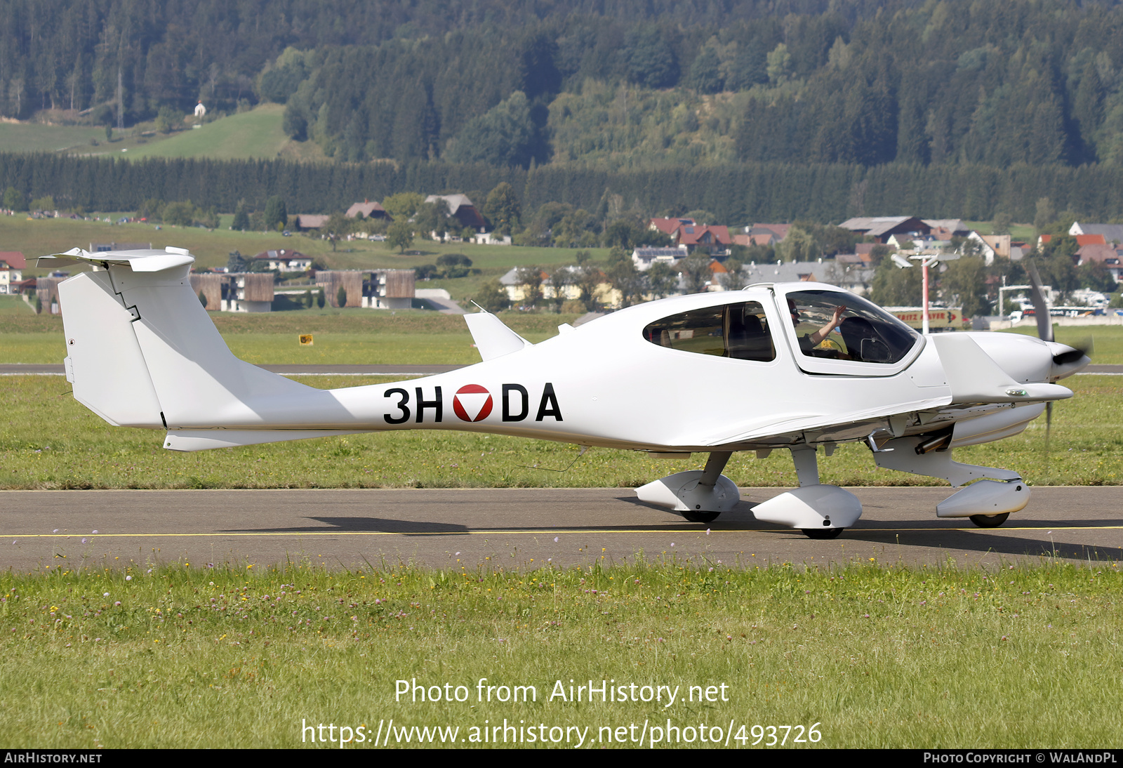 Aircraft Photo of 3H-DA | Diamond DA40 NG Diamond Star | Austria - Air Force | AirHistory.net #493726