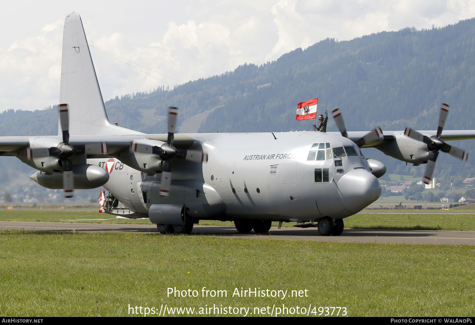 Aircraft Photo of 8T-CB | Lockheed C-130K Hercules (L-382) | Austria - Air Force | AirHistory.net #493773