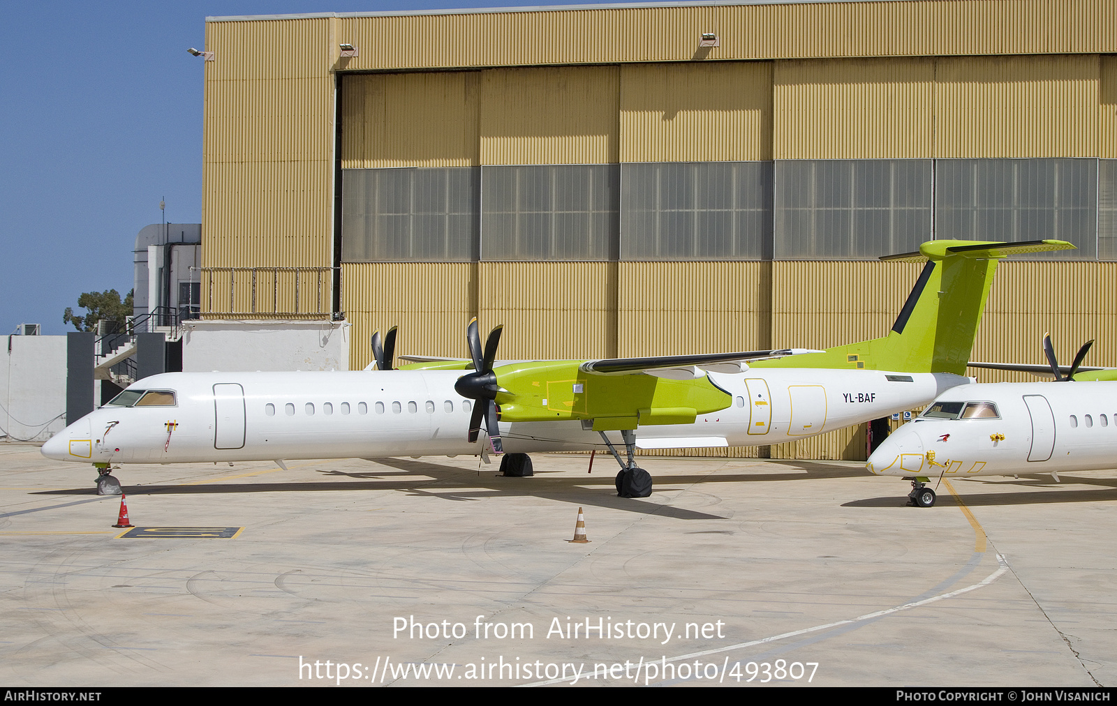 Aircraft Photo of YL-BAF | Bombardier DHC-8-402 Dash 8 | AirHistory.net #493807