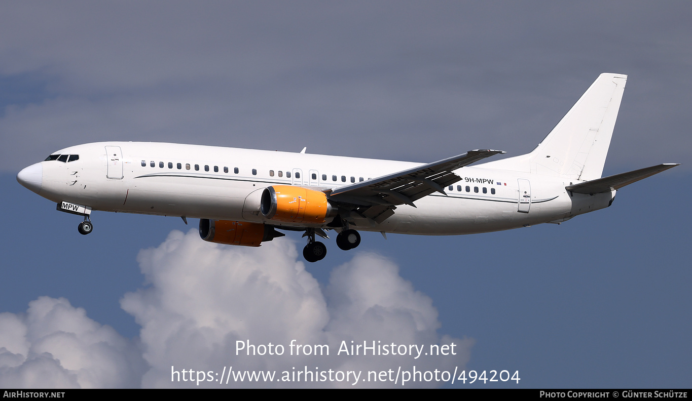 Aircraft Photo of 9H-MPW | Boeing 737-484 | AirHistory.net #494204