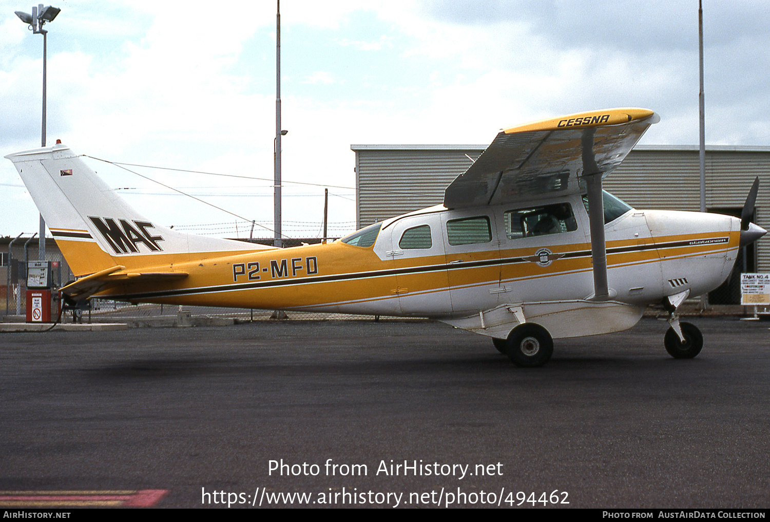 Aircraft Photo of P2-MFD | Cessna U206E Skywagon 206 | Missionary Aviation Fellowship - MAF | AirHistory.net #494462