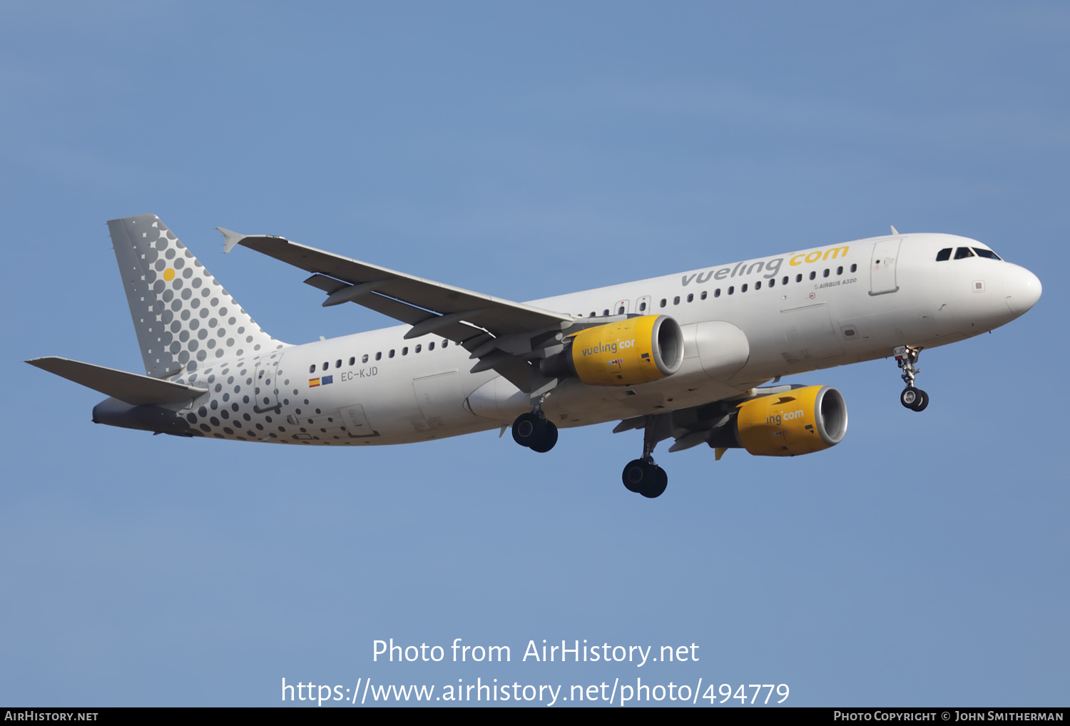 Aircraft Photo of EC-KJD | Airbus A320-216 | Vueling Airlines | AirHistory.net #494779