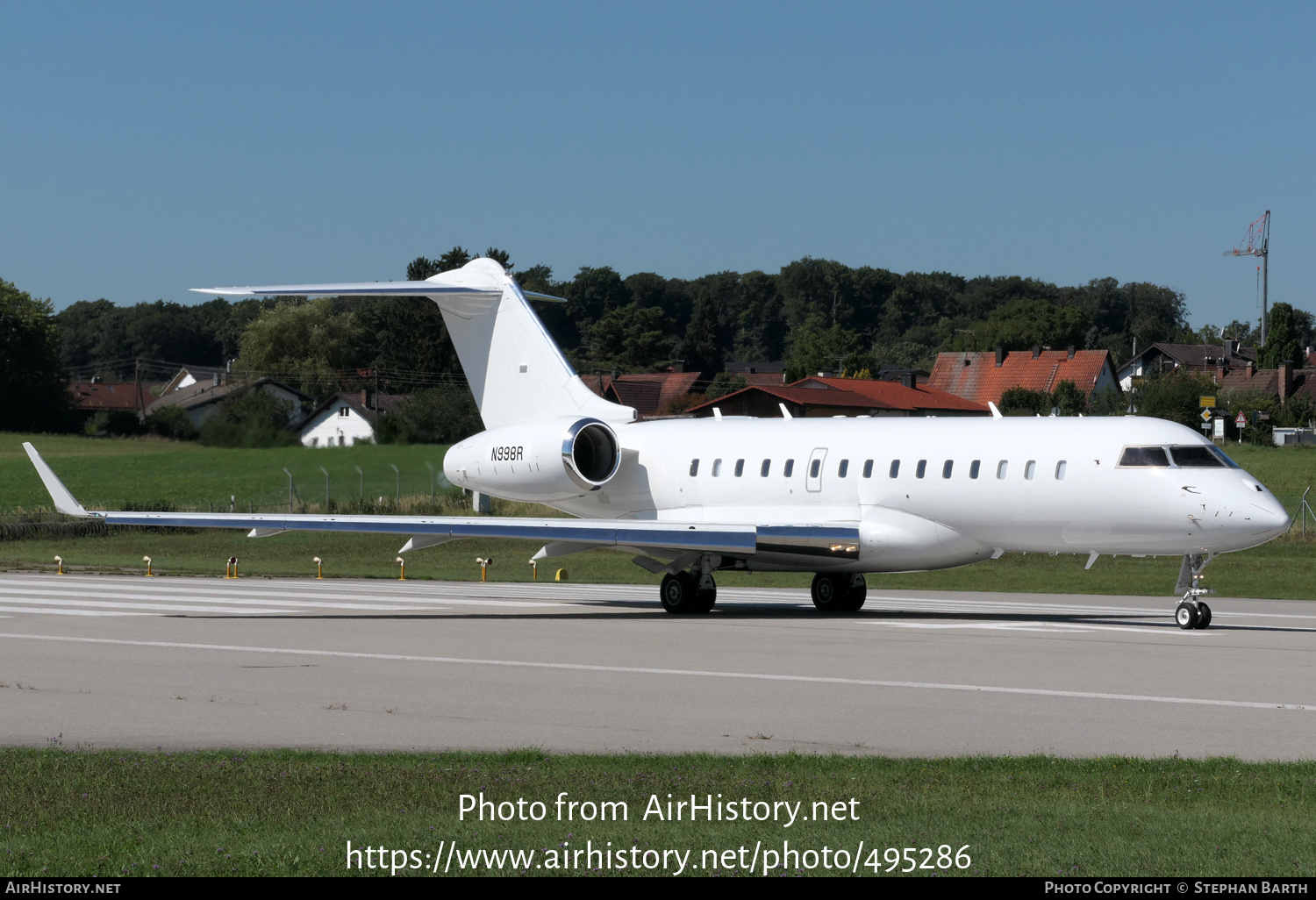 Aircraft Photo of N998R | Bombardier Global Express XRS (BD-700-1A10) | AirHistory.net #495286