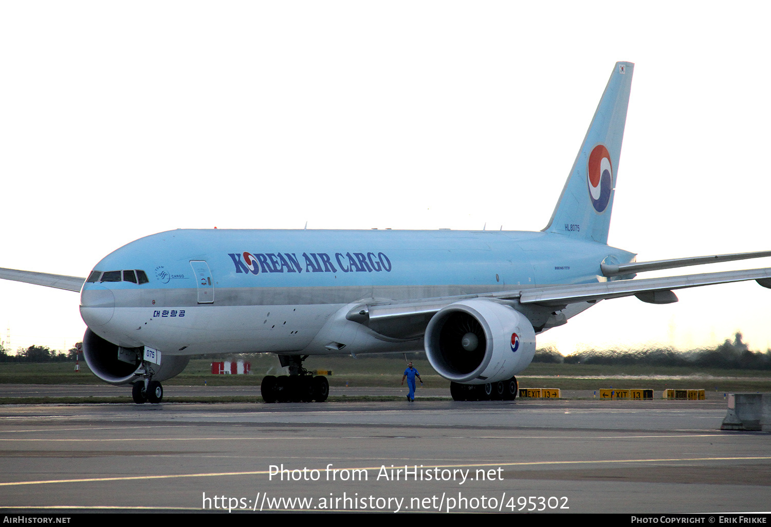 Aircraft Photo of HL8075 | Boeing 777-FEZ | Korean Air Cargo | AirHistory.net #495302