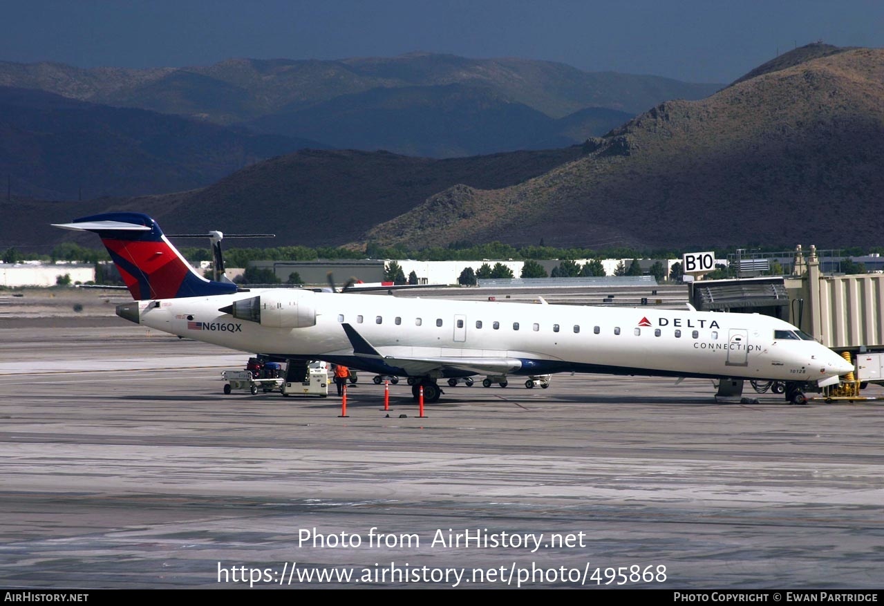 Aircraft Photo of N616QX | Bombardier CRJ-701 (CL-600-2C10) | Delta Connection | AirHistory.net #495868