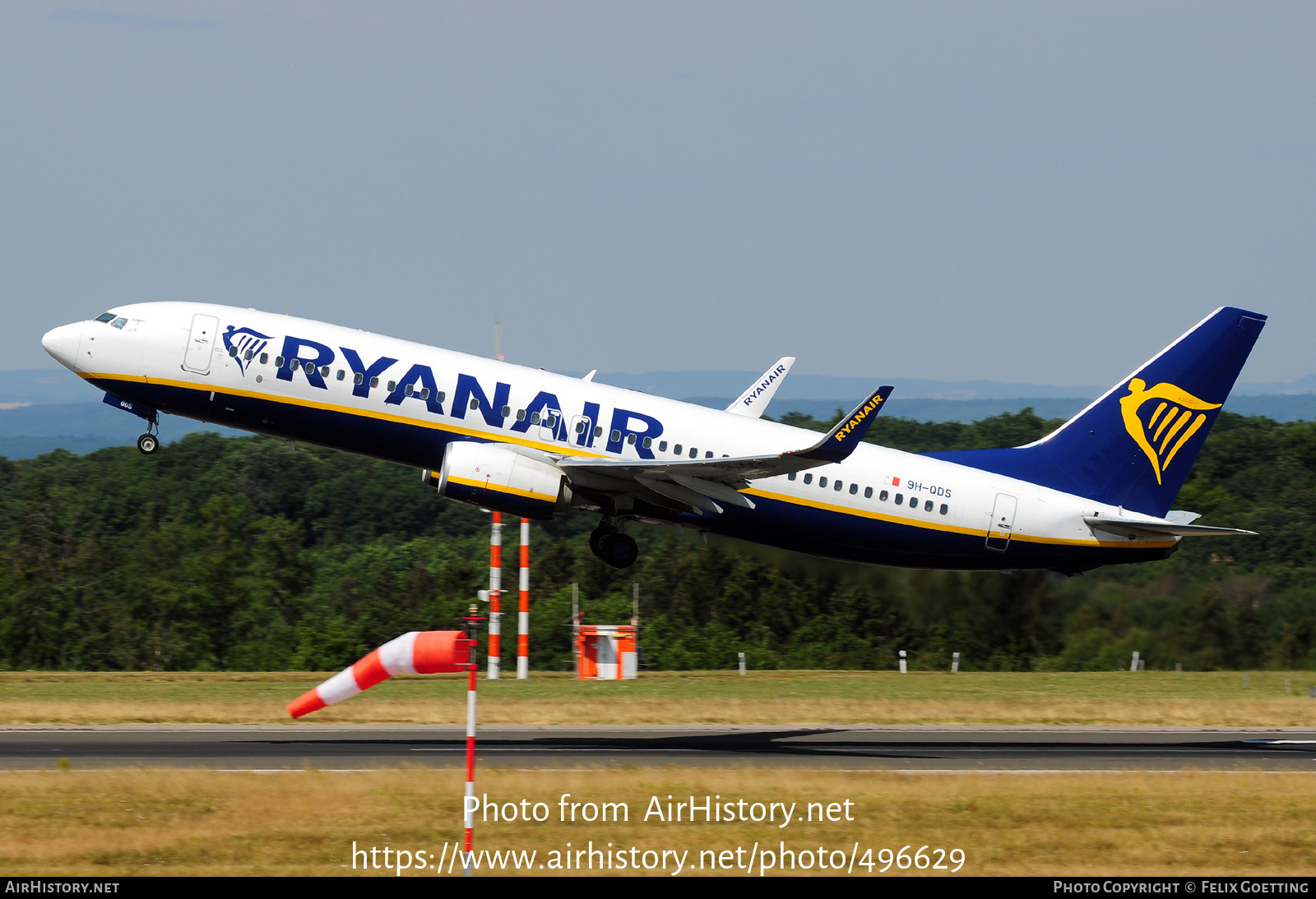 Aircraft Photo of 9H-QDS | Boeing 737-800 | Ryanair | AirHistory.net #496629